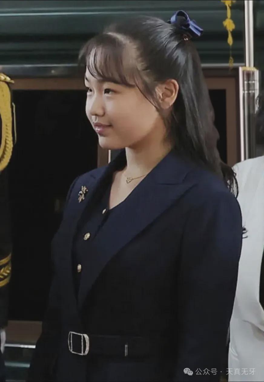 金正恩为何带12岁的女儿来大阅兵？