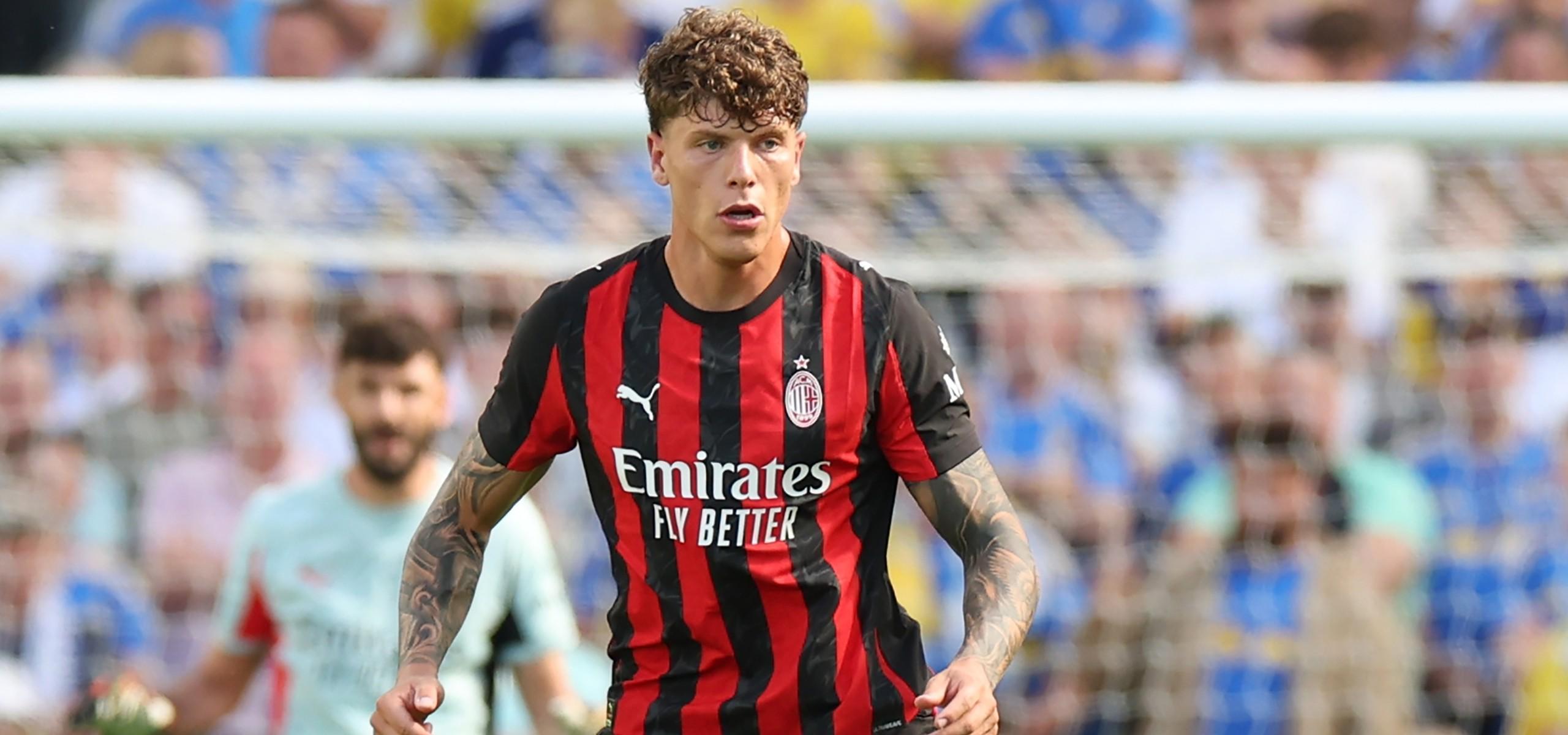 官方：米兰后卫库比斯转会桑普多利亚，并被租借至克卢日大学